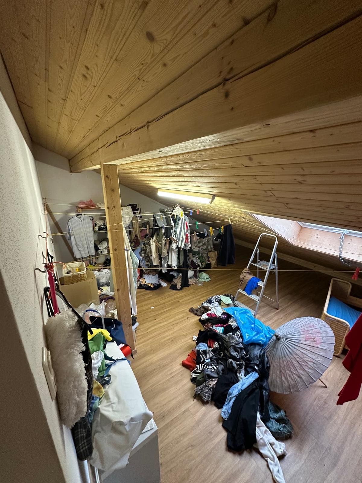 Vorher Dachboden